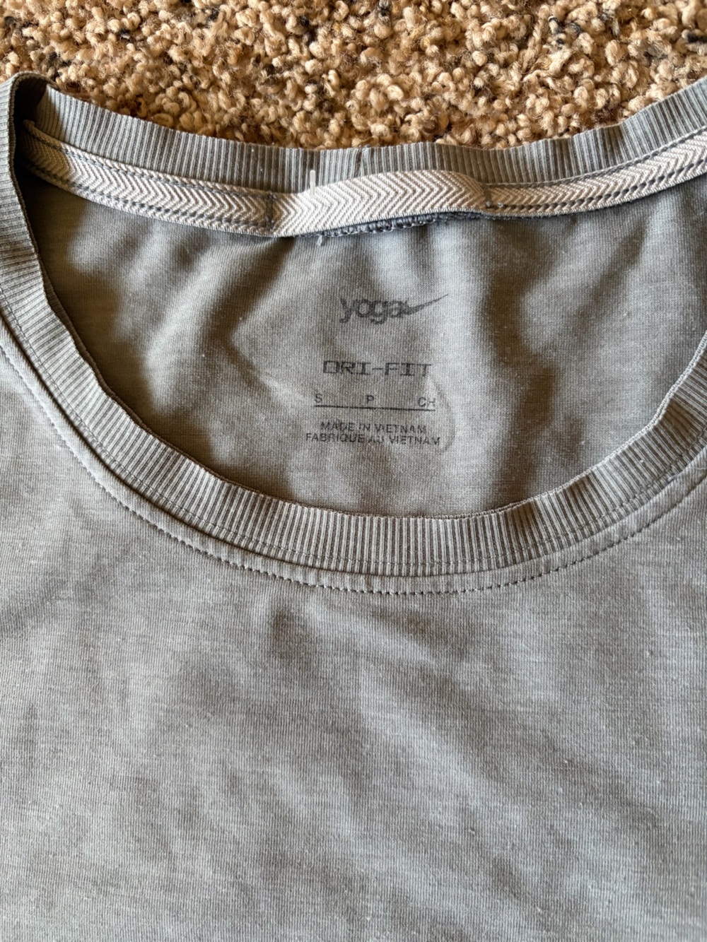 Nike Men's Short-Sleeve yoga - Picture 2 of 3